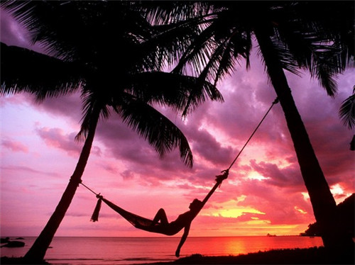 哪家厚底凉鞋加盟品牌生意好